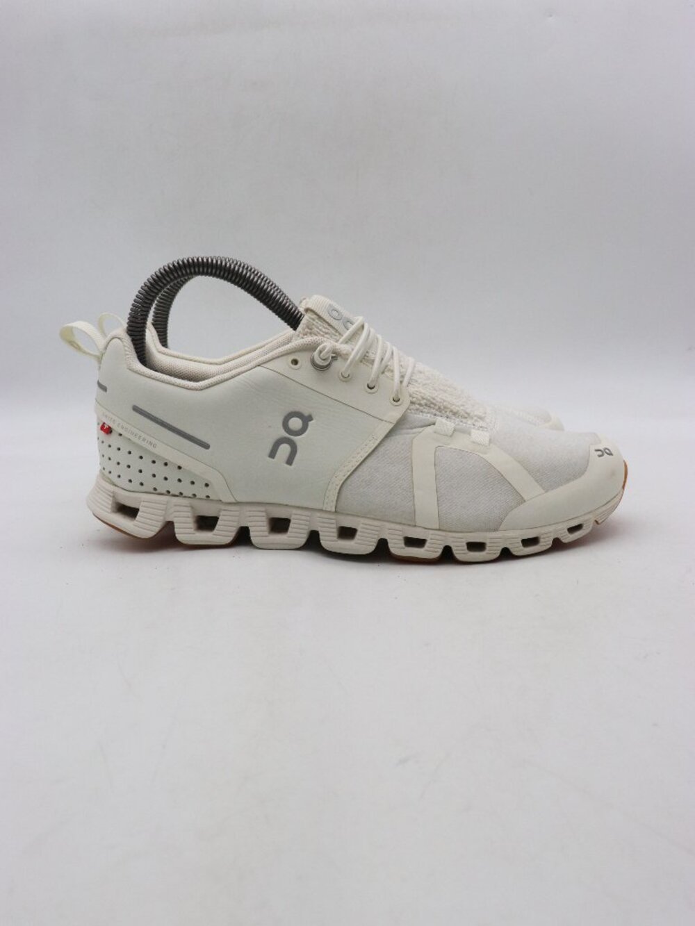 ON Running Cloud 5 Women's Size 7.5 White Sand Athletic Shoes Sneaker